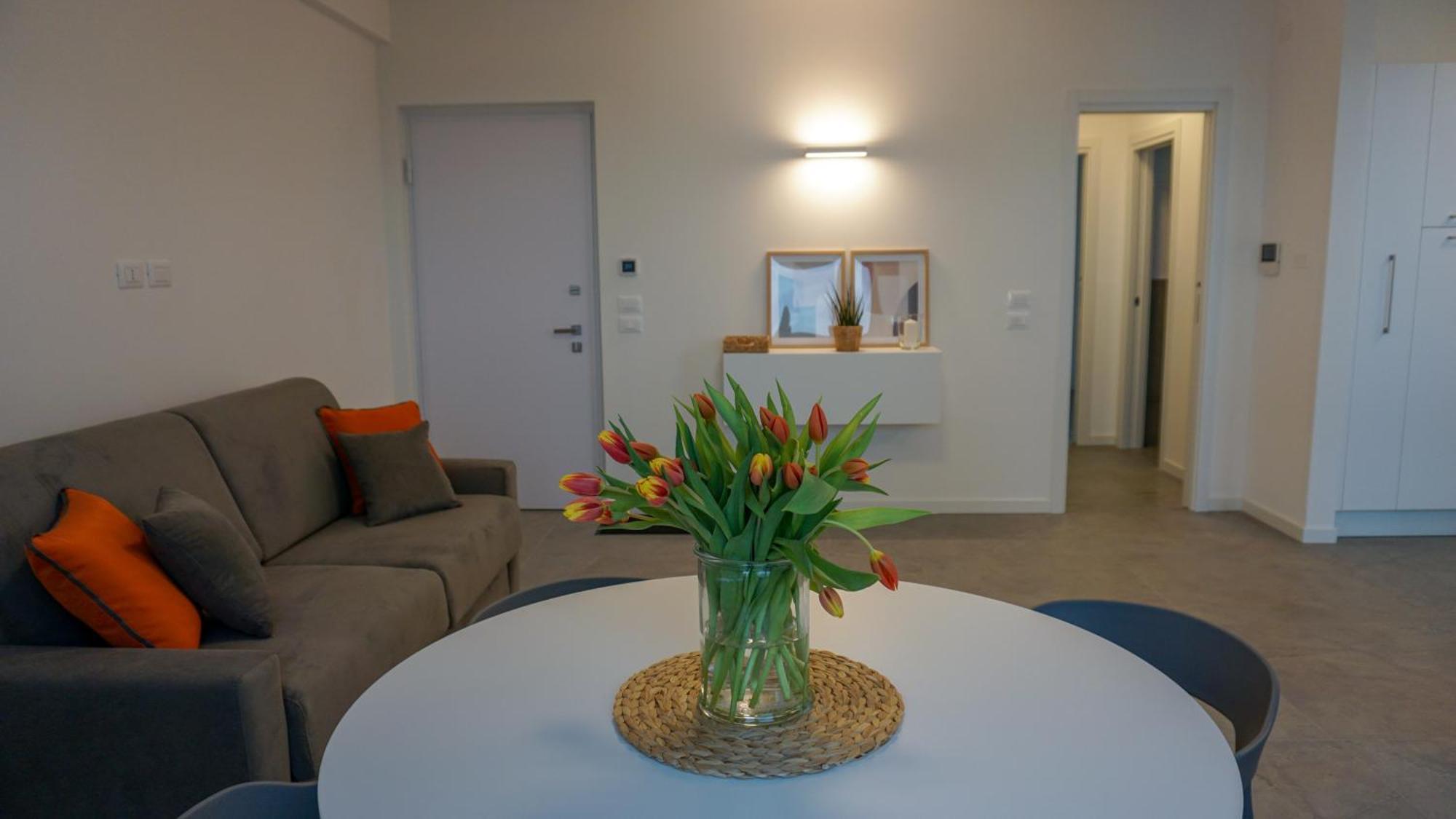 Sirmio Apartments - Darsena Stay Сирмионе Экстерьер фото