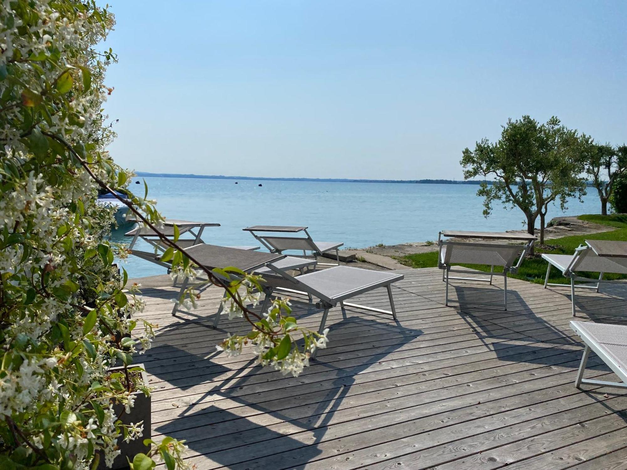 Sirmio Apartments - Darsena Stay Сирмионе Экстерьер фото