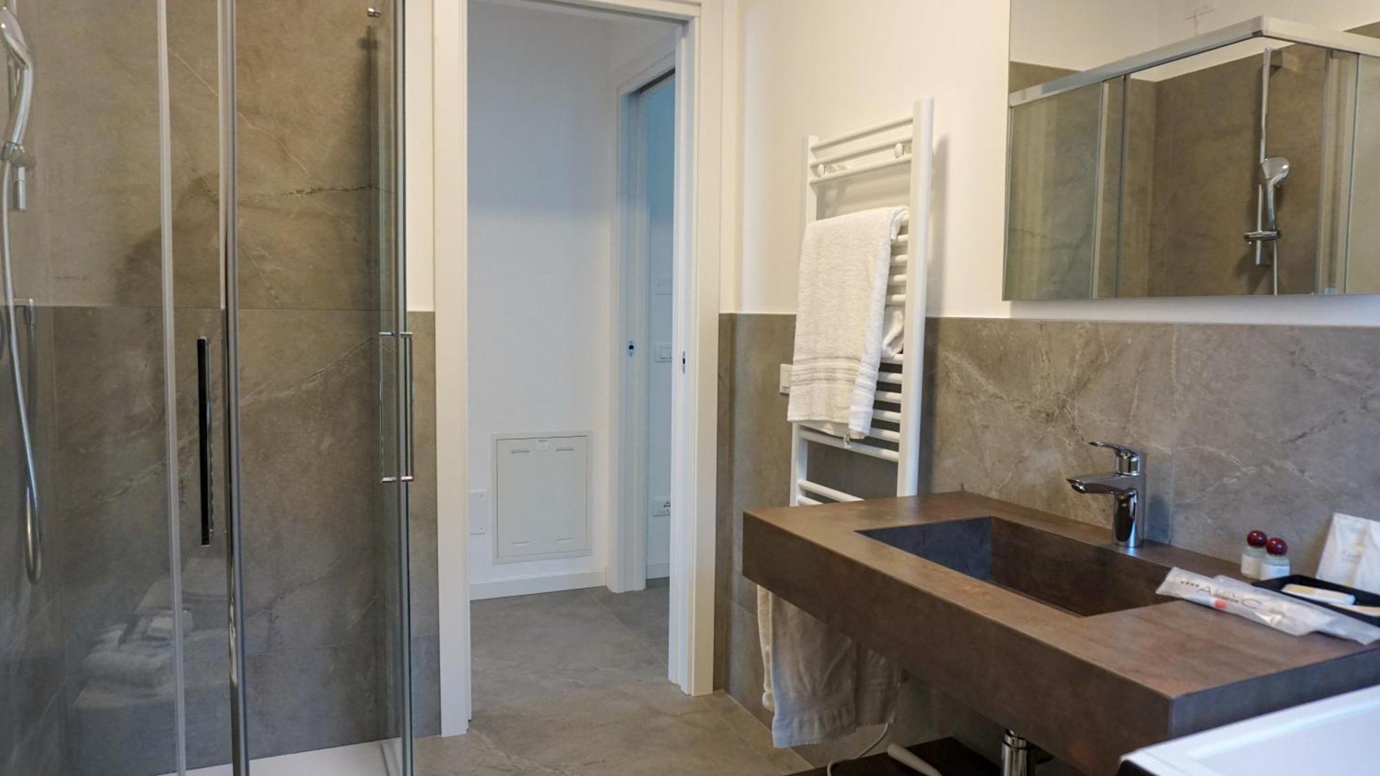 Sirmio Apartments - Darsena Stay Сирмионе Экстерьер фото