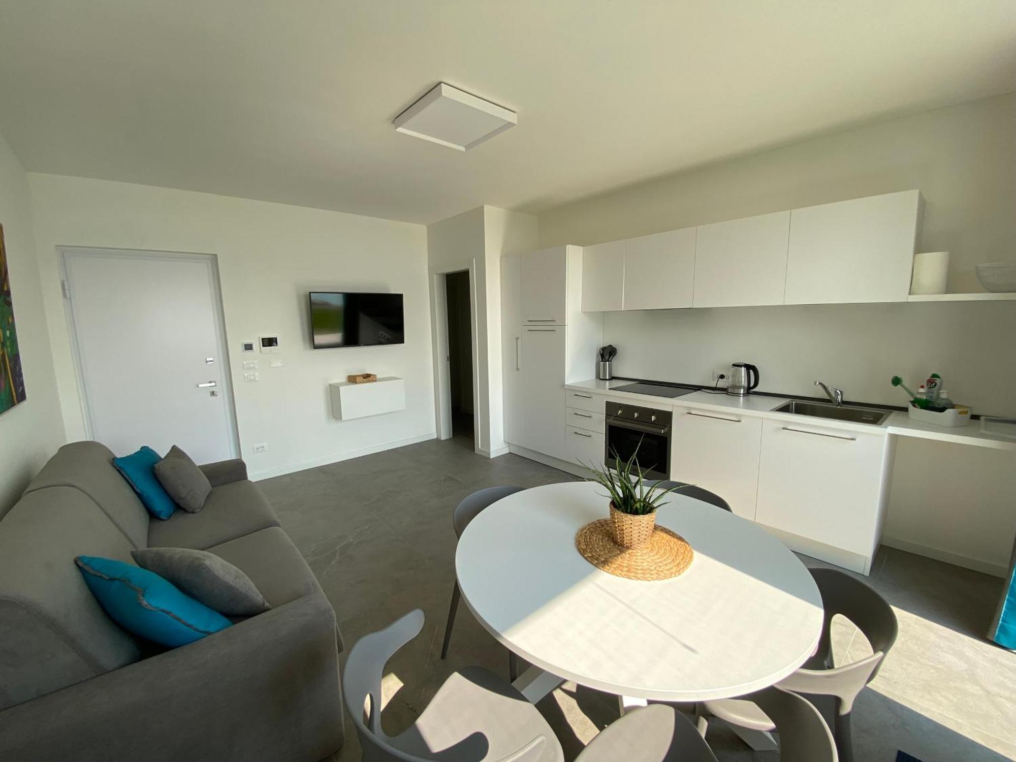 Sirmio Apartments - Darsena Stay Сирмионе Экстерьер фото