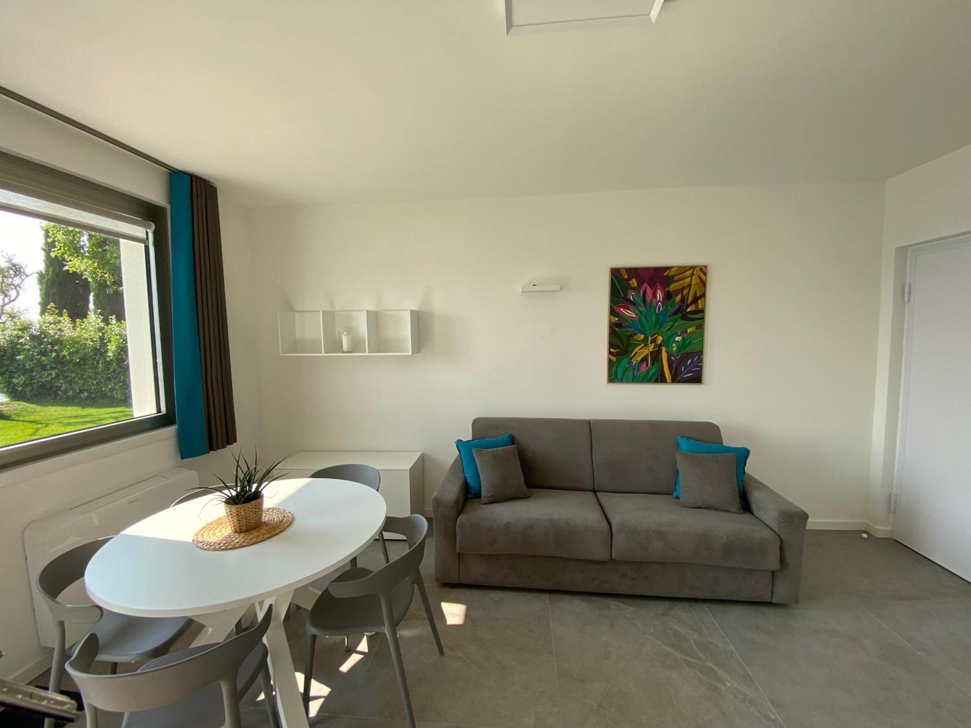 Sirmio Apartments - Darsena Stay Сирмионе Экстерьер фото